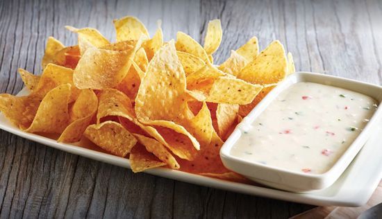 WHITE QUESO DIP & CHIPS