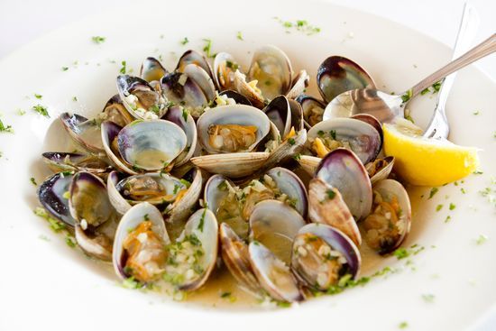 STEAMED CLAMS (Gluten-Free)