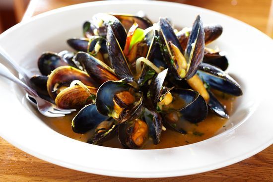 STEAMED MUSSELS 