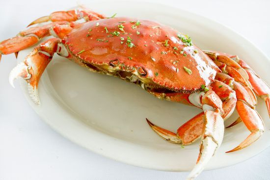 WHOLE DUNGENESS CRAB