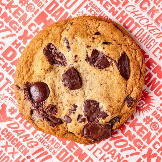 CHOCOLATE CHIP COOKIE