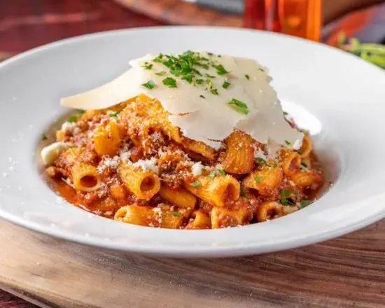 RIGATONI ALLA BOLOGNESE