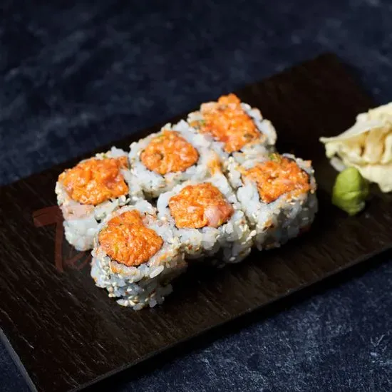 Spicy Salmon Roll*