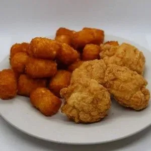 Kids Chicken Nuggets withTator Tots and Free Drink