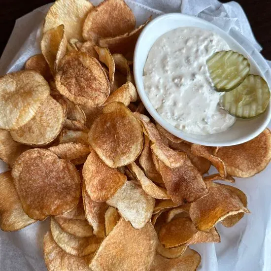 CHIPS & DIP