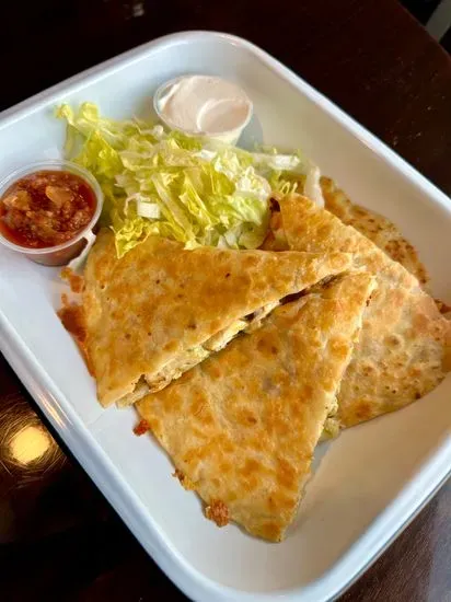 CHICKEN QUESADILLA