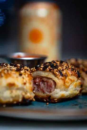 HOMEMADE PORK SAUSAGE ROLLS