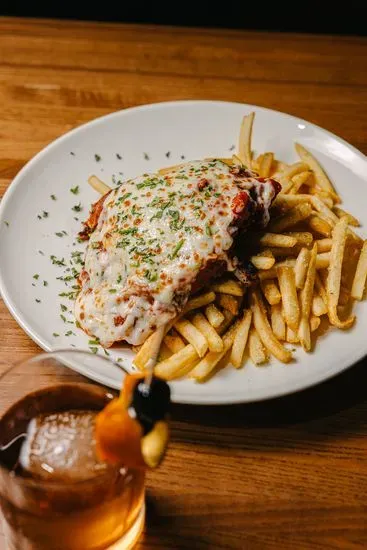 CHICKEN PARMIGIANA