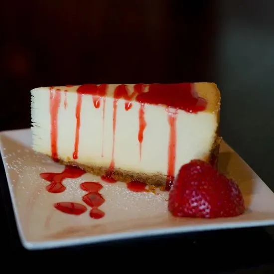 LAURA’S HANDCRAFTED CHEESECAKE