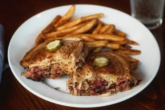 Pastrami Reuben