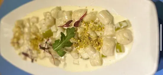 GNOCCHI al GORGONZOLA e PERE