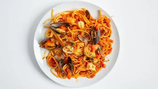 Linguine con frutti  di  Mare