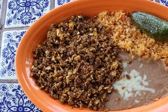 Lunch Huevos con Chorizo