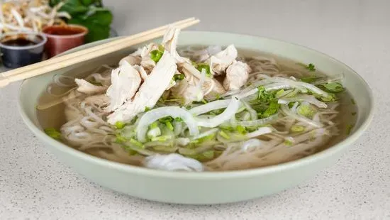 P9. Chicken / Phở Gà