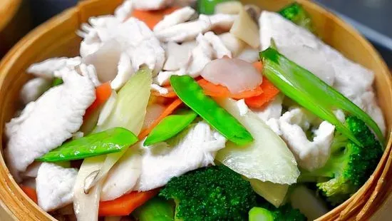 D1. Steamed Chicken with Mixed Veg