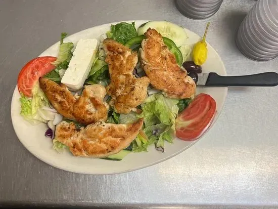 Greek Salad with grilled chicken 