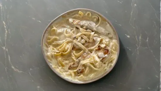 Fettuccine Alfredo 