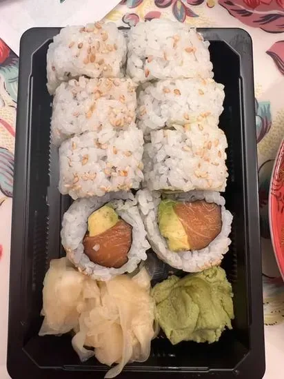 Salmon Avocado Roll - 8pc