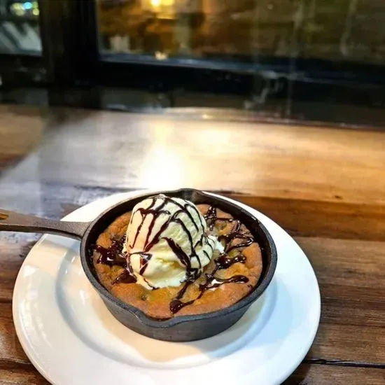 Skillet Cookie