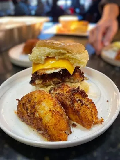 FRIED CHICKEN SANDWICH