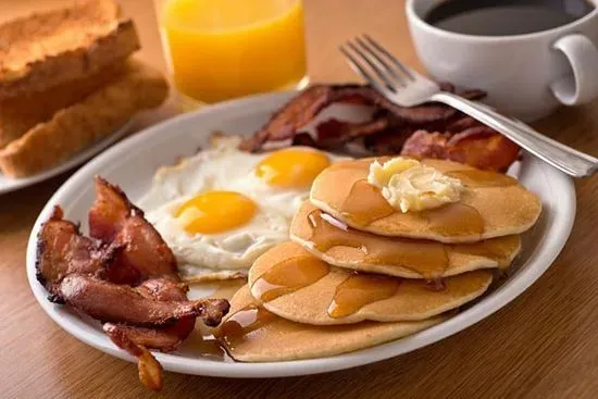 PANCAKE BREAKFAST PLATTER