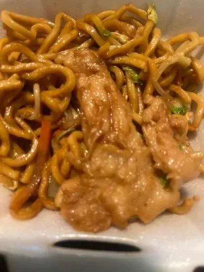 L2. Chicken Lo Mein