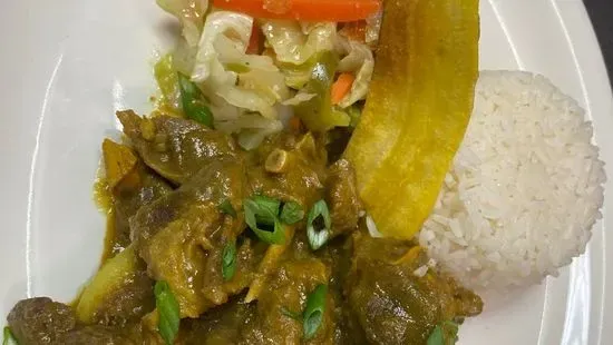 Chef Des Curry Goat