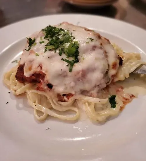 CHICKEN PARMESAN