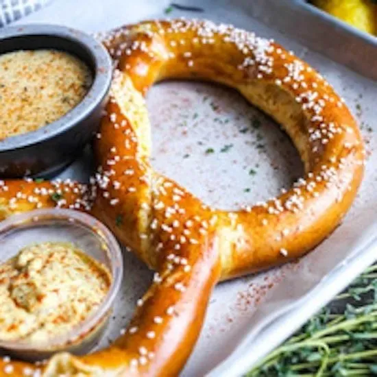 Jumbo Pretzel