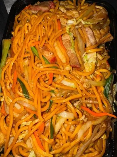 LM5. House Special Lo Mein