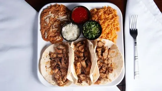 Tacos de Pollo Asado