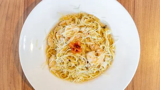 SHRIMP & CRAB FETTUCCINI