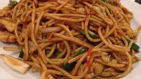 Chicken Lo Mein