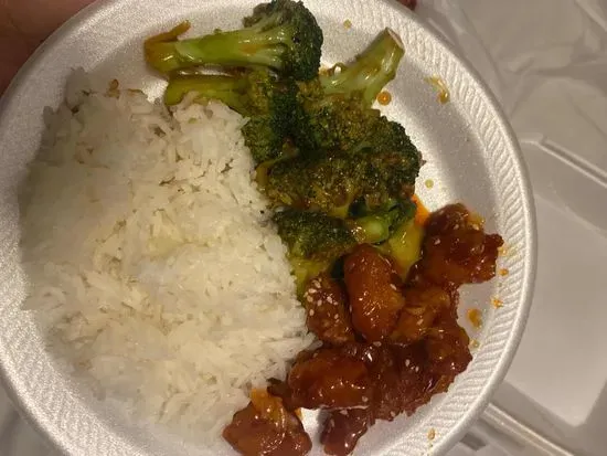 V2. Sautéed Broccoli with Garlic Sauce