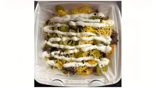 Steak Loaded Fries/ Papas de Bistec