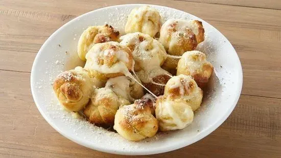 Mini Garlic Knots with Cheese Small