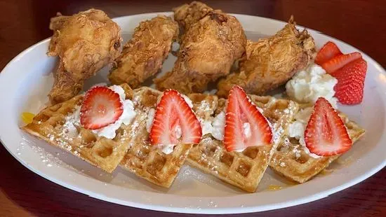 Deluxe Chicken & Waffles