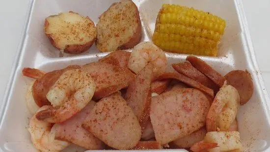 24. Medium Shrimp (10), Sausage, Corn & Potato