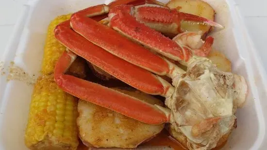 26. Snow Crab Leg (Cluster) (1), Medium Shrimp (10), Corn (2) & Potato (2)