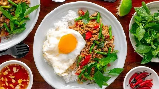 Minced Basil with Fried Egg