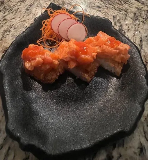 Salmon Bites (3 pcs) **