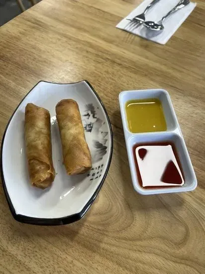 Vegetable Egg Rolls (2 Pieces)