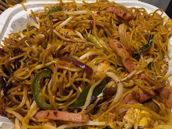 R7. Spicy Thai Chow Mein