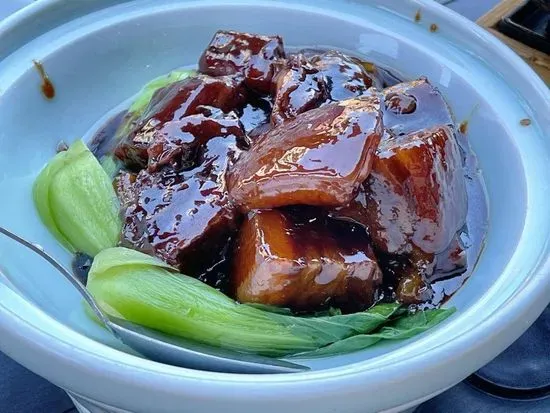 Shanghai Style Braised Dunk with Red