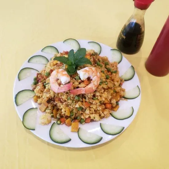 90. Combination Fried Rice Chicken / Pork / Shrimp