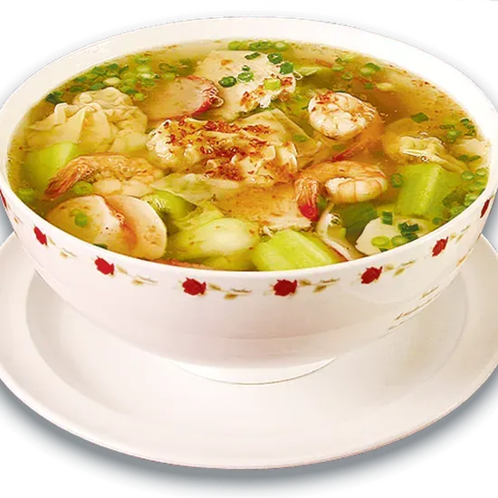71. Shrimp, Chicken Breast, Pork, Fish & Wonton at Noodle House