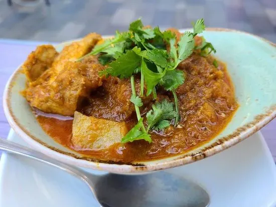 Burmese Style Curry Chicken