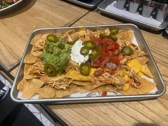 Chicken Tinga Nachos