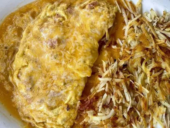 Omelette w/ Ham & Cheese