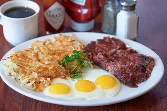 Corned Beef Hash & Eggs